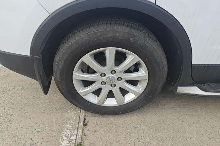 Used Buick Envision 2019 20T Two-Wheel Drive Elite Version China V Standard Right Rear Wheel Hub