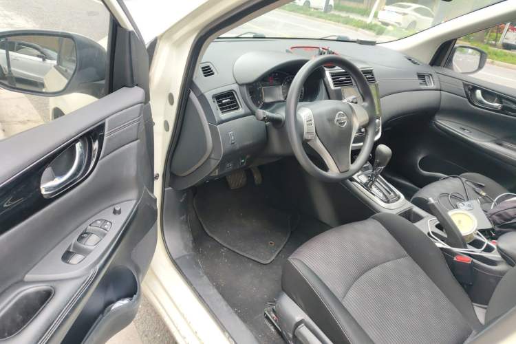 Used Nissan Tiida 2019 1.6L CVT Cool Edition China VI Standard Driver Seat