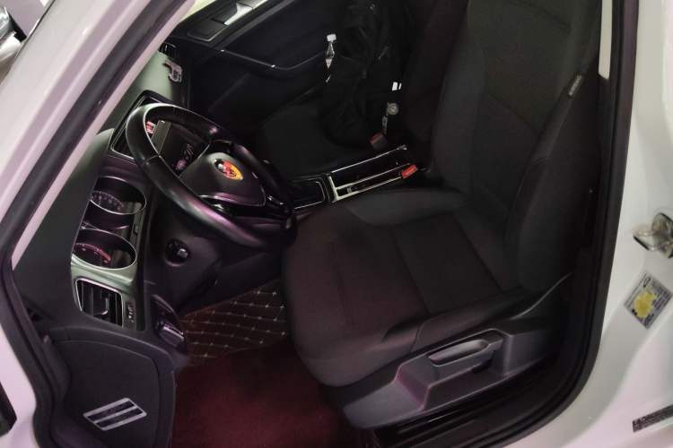 Used Volkswagen Golf 2015 1.4TSI Automatic Comfort Model
