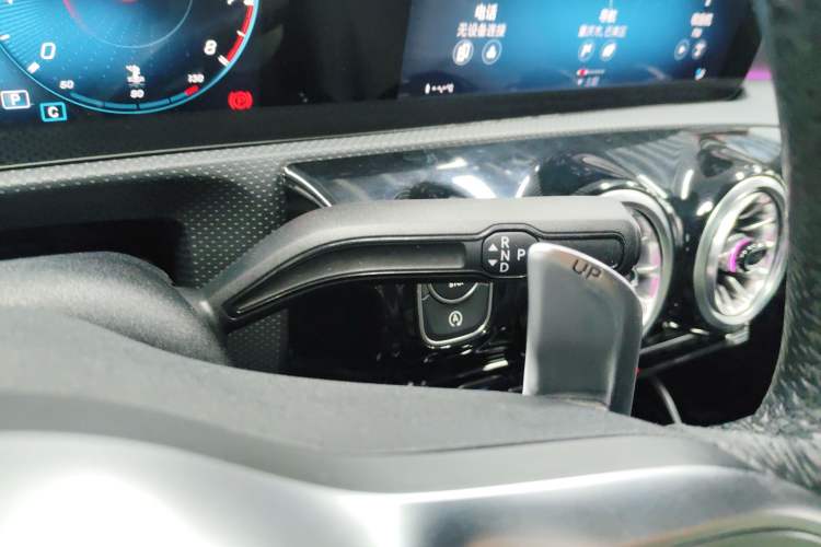 Used Mercedes-Benz A AMG 2020 AMG A 35 L 4MATIC Gear Lever