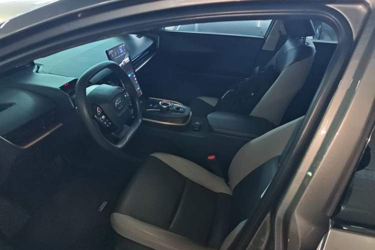 Used Toyota bZ3 2023 616 km Long-Range PRO