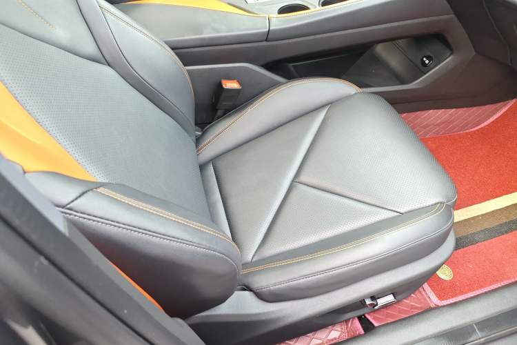 Used CHANGAN UNI-V 2022 1.5T Prestige Version Right Front Seat