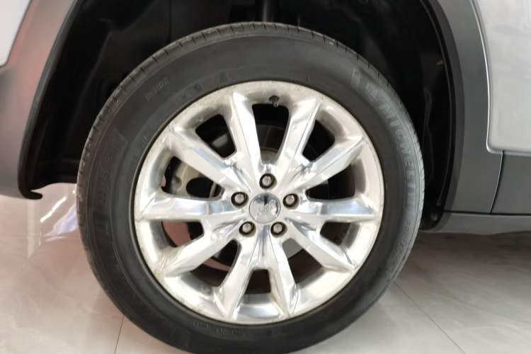 Used Jeep Cherokee 2014 2.4L Luxury Edition