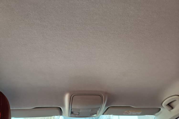 Used Volkswagen Tharu 2023 300TSI Two-Wheel-Drive Crescent Edition
