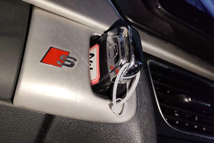 Used Audi A4L 2015 45 TFSI quattro Individual Sport Edition Vehicle Key