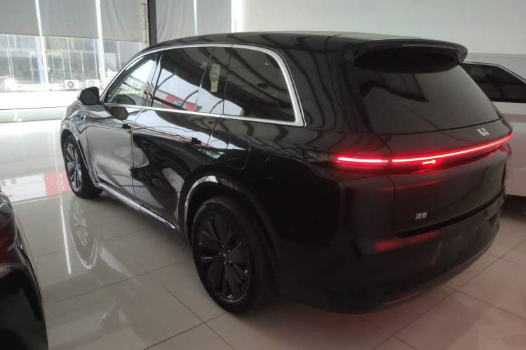 Used Li Auto L8 2025 Pro Smart Refresh Edition