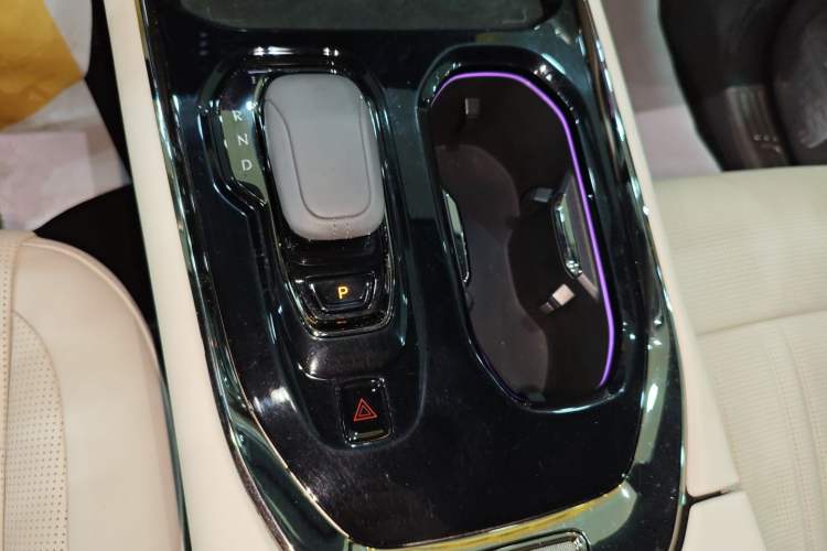 Used Zeekr 009 2022 WE Edition
