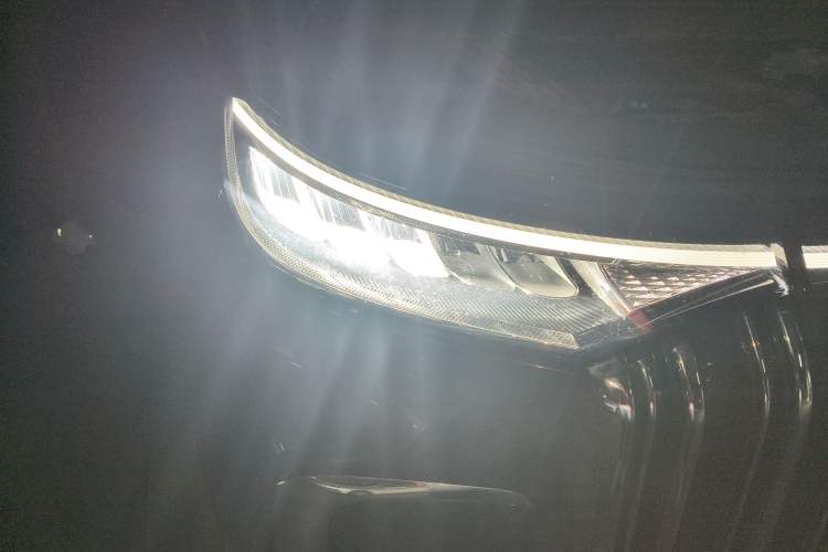 Used VOYAH Dream 2024 PHEV Ultra-Long Range Flagship Edition