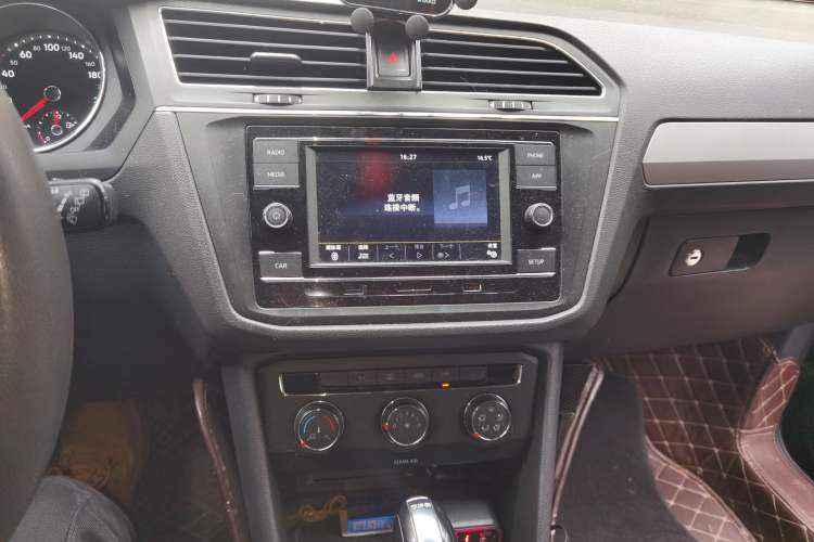 Used Volkswagen Tiguan L 2019 330TSI Automatic Two-Wheel Drive Luxury Edition China VI Standard