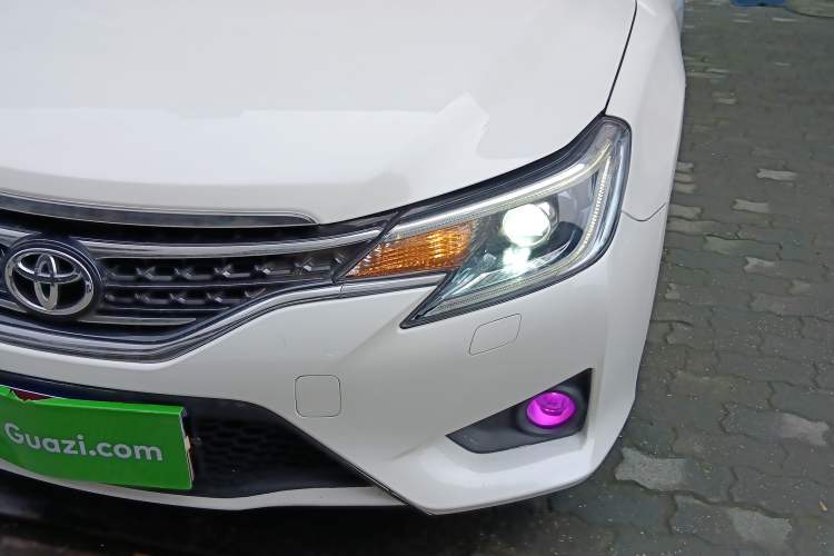 Used Toyota Reiz 2013 2.5V Elite Edition Left Front Headlight