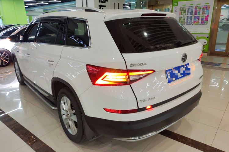 Used Skoda Kodiaq 2018 Facelifted TSI330 5-Seater Two-Wheel-Drive Luxury Enjoyment Edition
