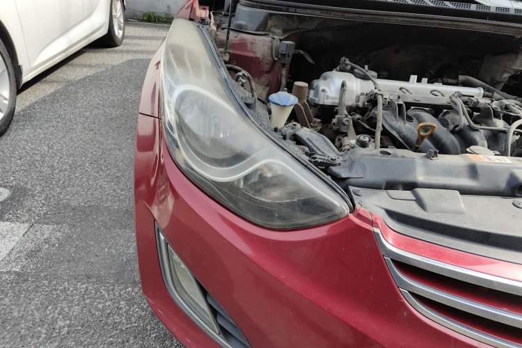 Used Hyundai Elantra (5th Generation / Langdong) 2012 1.6L Automatic Leading Model Right Front Headlight