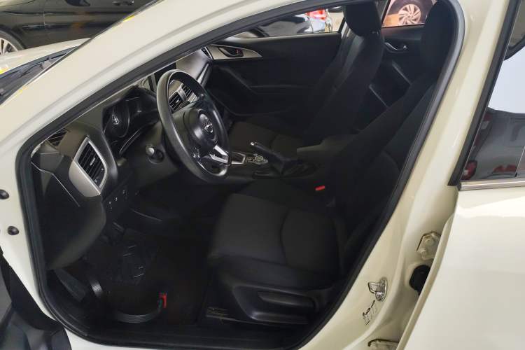 Used Mazda Mazda 3 Axela 2017 Sedan 1.5L Automatic Comfort Model Emission Standard China V