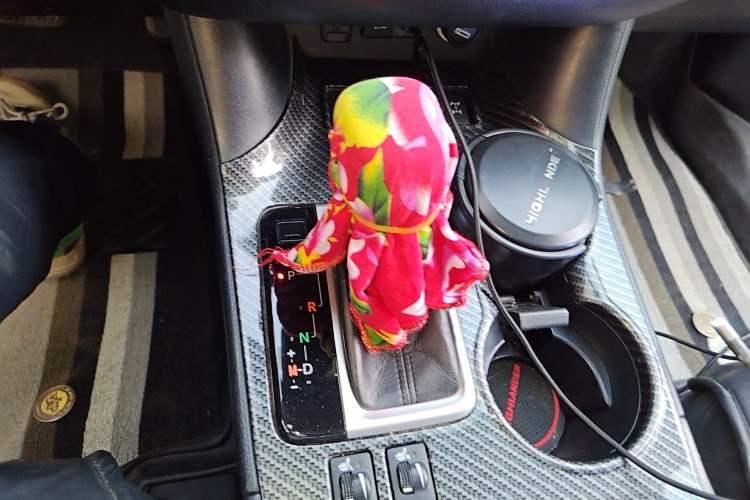 Used Toyota Highlander 2018 2.0T Four-Wheel Drive Luxury Version 7 Seats China VI Standard Gear Lever