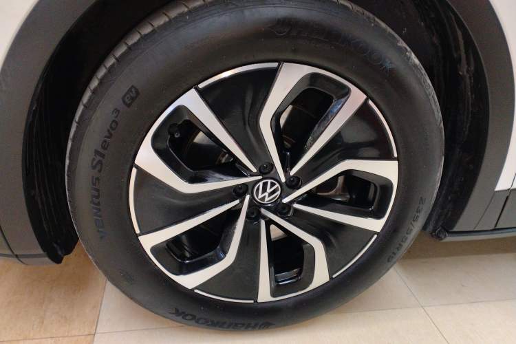 Used Volkswagen ID.4 X 2024 Pure & Smart Edition