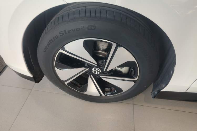 Used Volkswagen ID.7 VIZZION 2024 AIR model