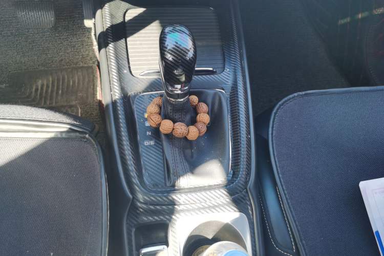 Used Roewe i5 2020 1.5L Automatic 4G Connect Luxury Flagship Edition
