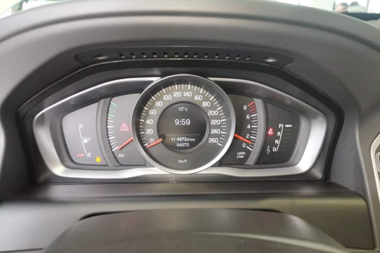 Used Volvo XC60 2017 T5 AWD Smart Upgrade Model