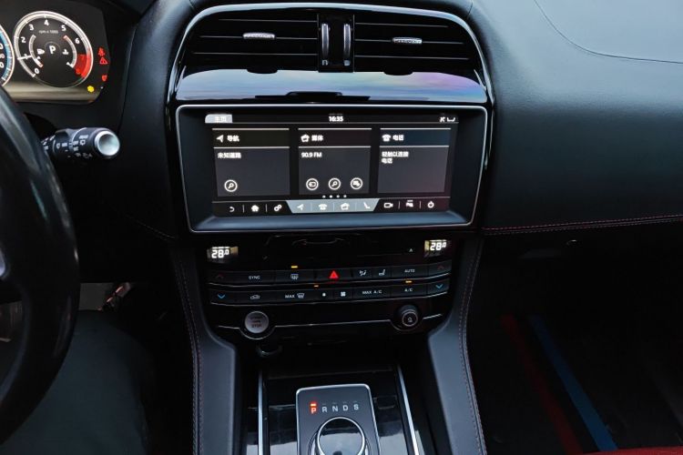 Used Jaguar F-PACE 2016 2.0T Two-Wheel-Drive R-Sport Sport Edition
