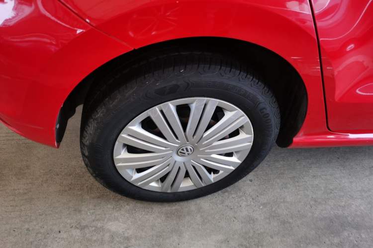 Used Volkswagen Polo 2016 1.6L Automatic Comfort Model