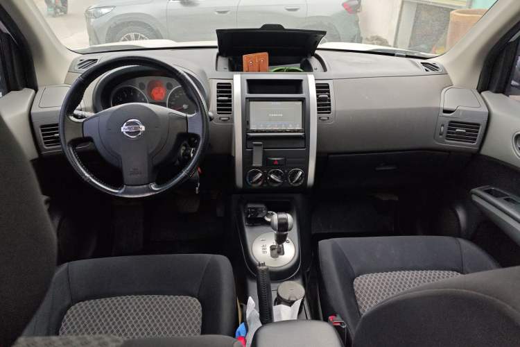 Used Nissan X-Trail 2010 2.0L CVT Comfort Edition 4WD
