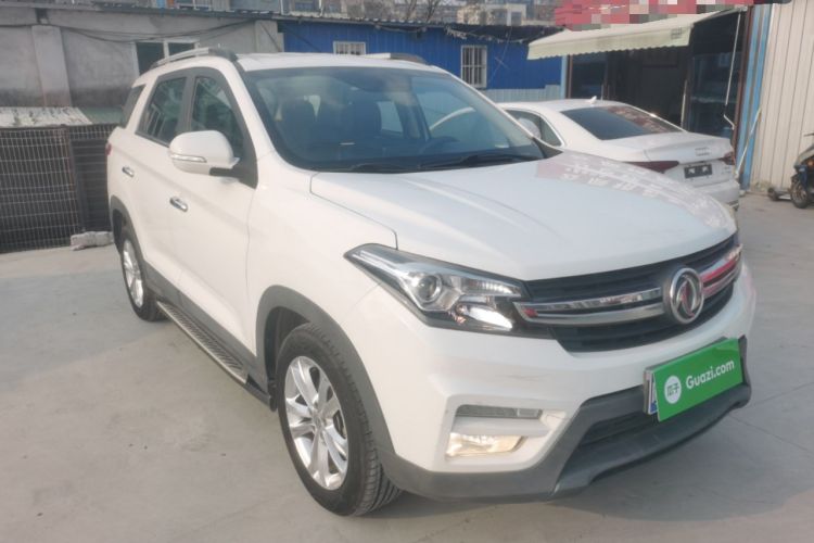 Used Dongfeng Fengon S560 2018 1.8L CVT Elite Model 7 Seats Front Right 45 Deg