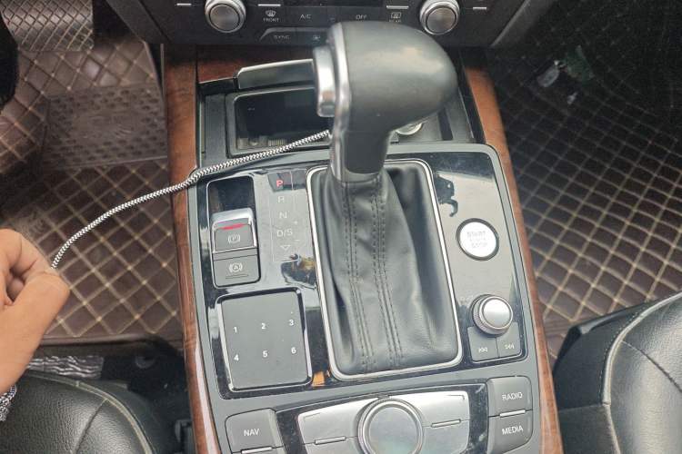 Used Audi A6L 2014 30 FSI Comfort Model