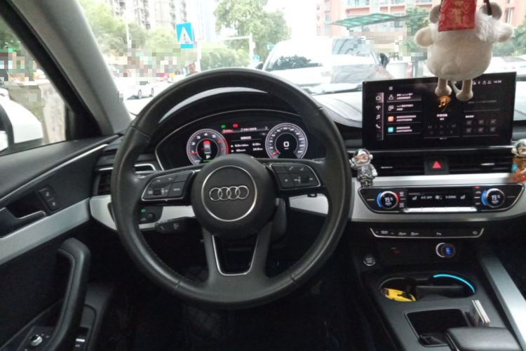 Used Audi A4L 2020 40 TFSI Fashion Dynamic Model Steering Wheel