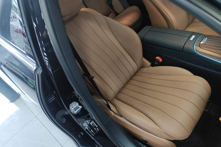 Used Mercedes-Benz E-Class 2024 Refresh E 300 L Stylish Edition