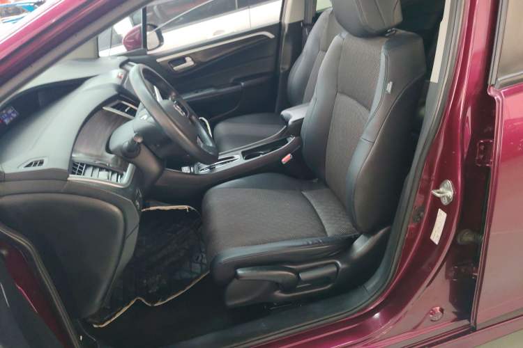 Used Honda Jade 2017 1.8L automatic Comfort version 5 seats