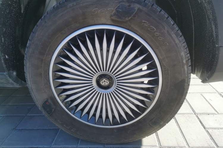 Used CHANGAN OSHAN X70A 2020 1.5L Manual Base Version
