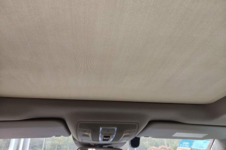 Used Mercedes-Benz M-Class 2014 ML 400 4MATIC Luxury Model
