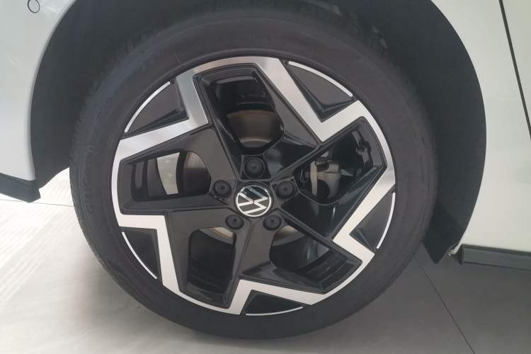 Used Volkswagen Golf 2025 300TSI R-Line