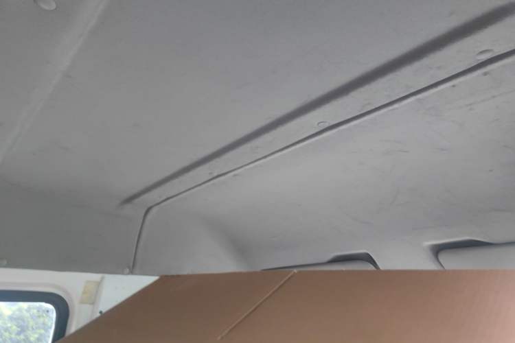 Used JMC Transit 2017 2.8T Commercial Version Short Wheelbase Mid-Roof 6/7/8-Seater JX493 Headliner