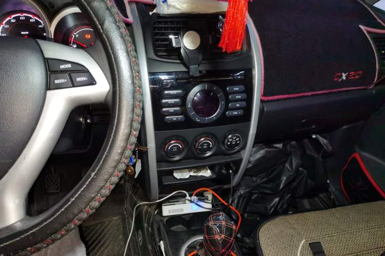 Used CHANGAN CX20 2014 1.4L Manual Sport Version China IV Standard