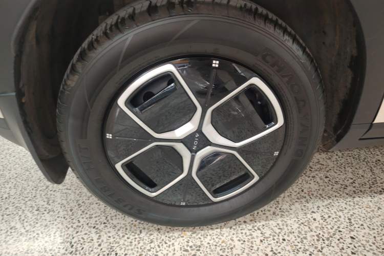 Used AION UT 2025 420 Smart Edition Right Rear Wheel Hub