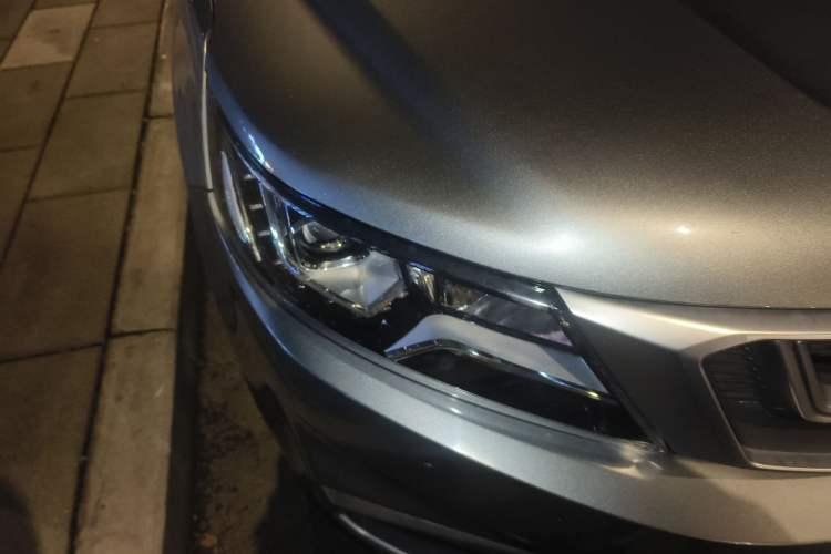 Used Geely Auto Vision X6 2018 1.4T CVT 4G Connected Flagship Edition
