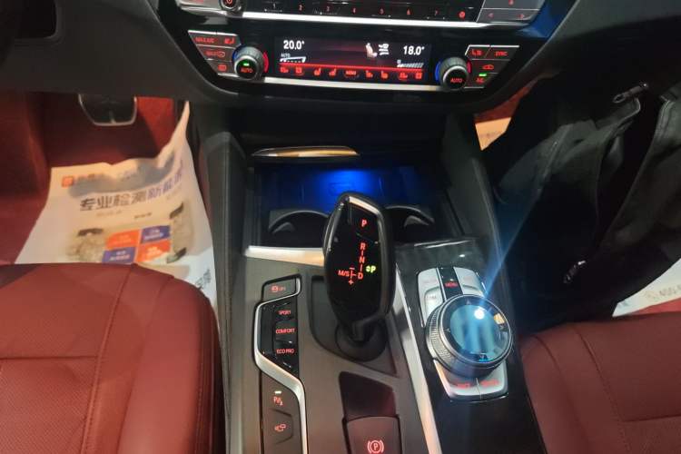 Used BMW 5 Series 2019 Restyled 530Li Luxury Edition M Sport Package Gear Lever