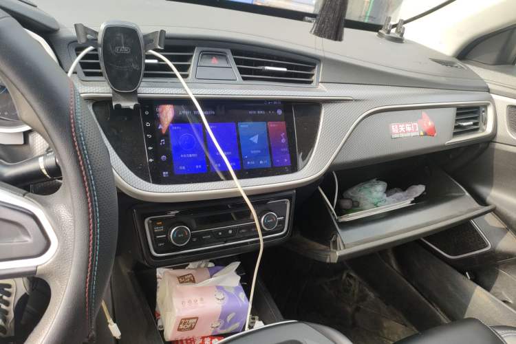 Used Geely Auto Emgrand New Energy 2021 EV Pro Ride-Hailing Edition Audio And AC Panel