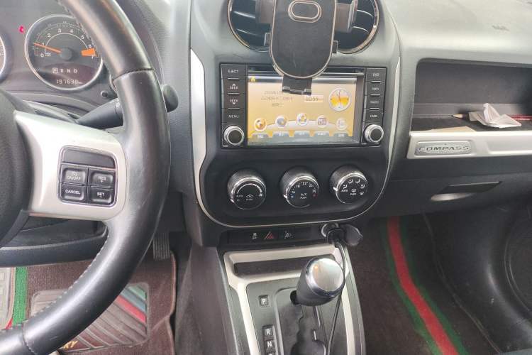 Used Jeep Compass 2014 Revised Version 2.4L Four-Wheel Drive Comfort Edition
