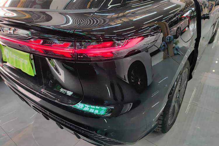 Used VOYAH COURAGE 2024 Four-Wheel Drive Global Edition Exterior 6