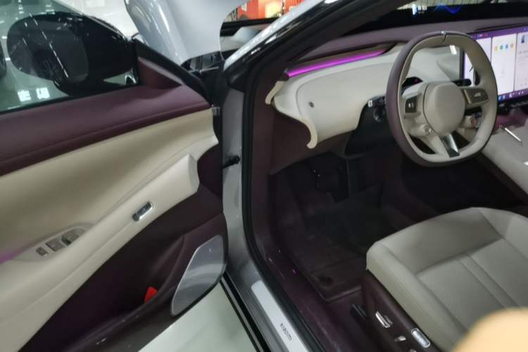 Used Xiaomi Auto YU7 2025 Ultra-Long Range Rear-Wheel Drive Version
