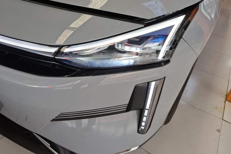 Used Geely Galaxy L6 2025 EM-i 140km Long-Range Version Left Front Headlight