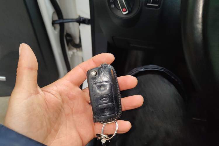 Used Volkswagen Tiguan 2015 2.0 TSI Automatic All-Wheel Drive Flagship Edition Vehicle Key