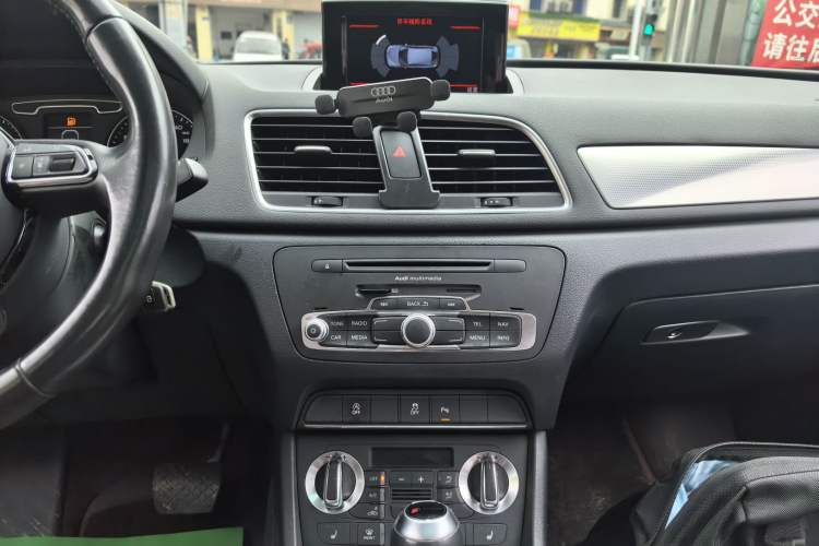 Used Audi Q3 2015 35 TFSI Comfort Model