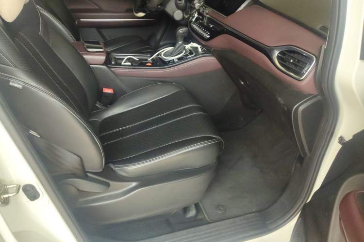 Used GAC Trumpchi M6 2021 PRO 270T DCT Luxury Edition Right Front Seat