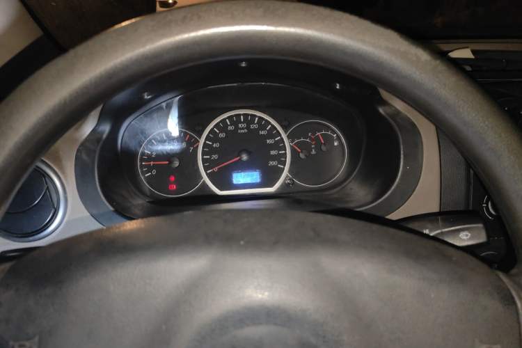 Used Wuling Hongguang 2013 1.5L Comfort Model
