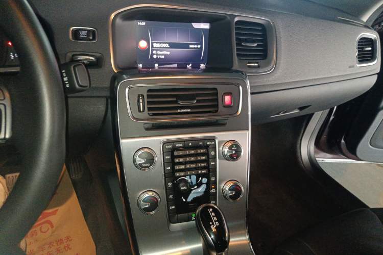 Used Volvo S60 2019 S60L Facelift T5 Intelligent Advanced Edition