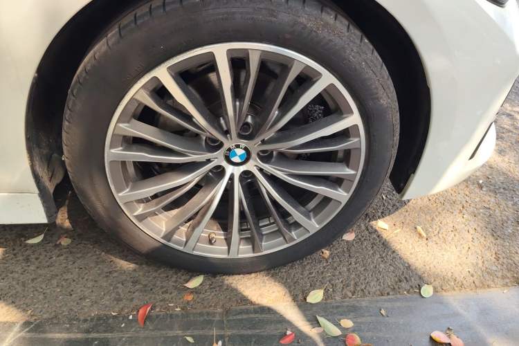 Used BMW 3 Series 2022 320i Sport Package
