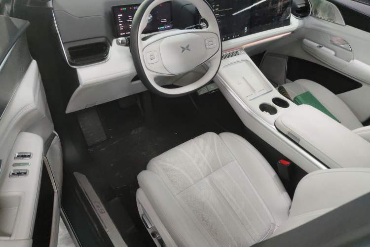 Used XPeng G9 2025 625 Long-Range Max
